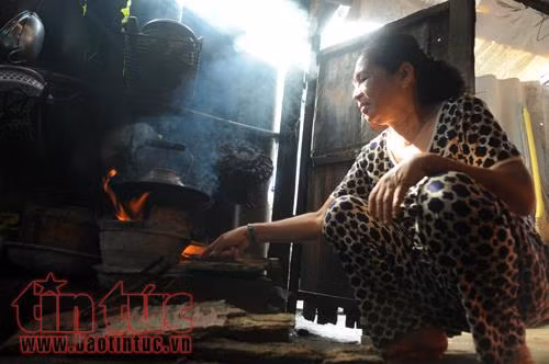 Người dân TP Hồ Chí Minh trở về nhà, thở phào vì bão 16 không vào ảnh 4