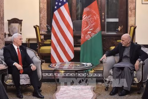 Phó Tổng thống Mỹ bất ngờ thăm Afghanistan ảnh 1