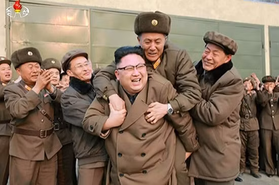 'Bộ tứ tên lửa' của ông Kim Jong-un ảnh 1