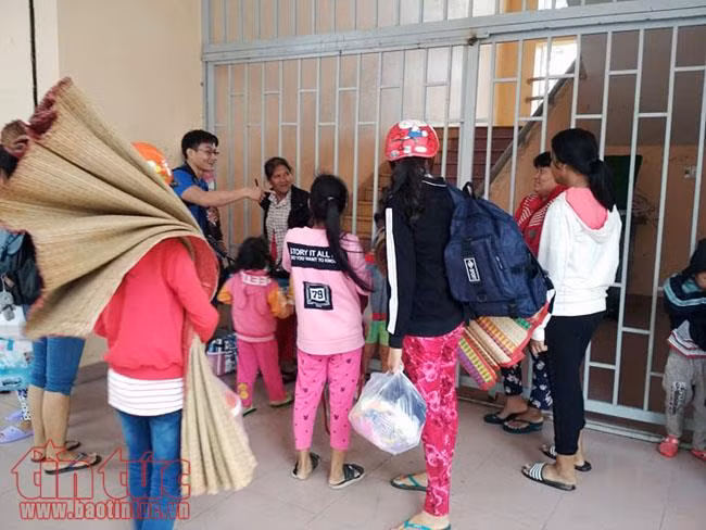 Người dân biển Cần Giờ khẩn trương tránh trú bão số 16 ảnh 5