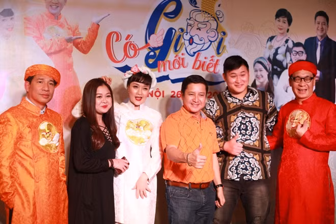 Dàn sao hài đất Bắc hội tụ trong phim sitcom ‘Có giời mới biết’ ảnh 1