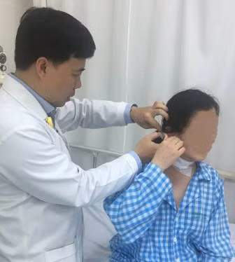 Phẫu thuật thành công trường hợp u bao dây thần kinh hiếm gặp ảnh 1