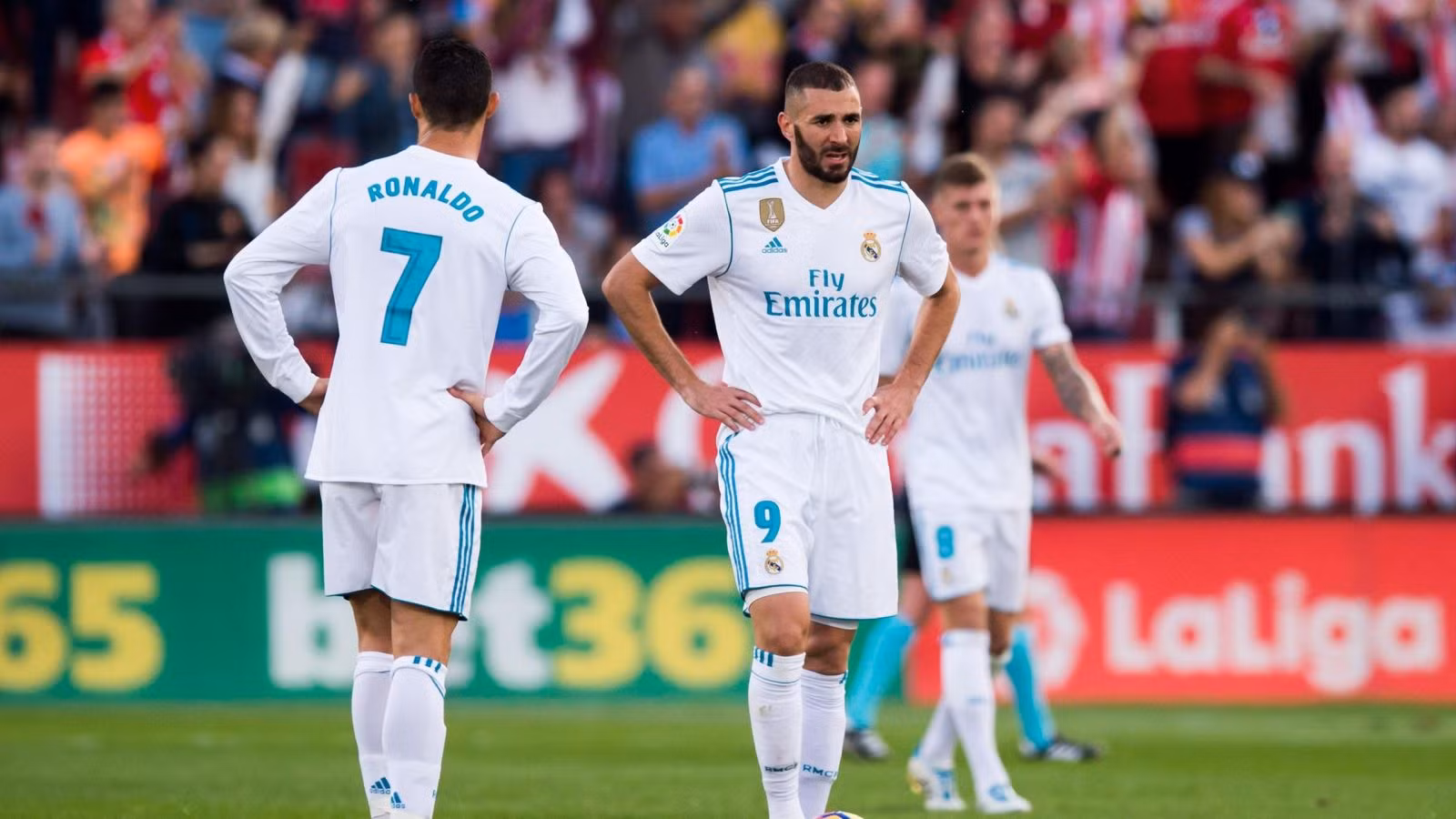 Siêu kinh điển: Khi diễn viên chính vẫn là Ronaldo và Messi ảnh 2