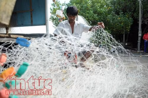 Người dân TP Hồ Chí Minh trở về nhà, thở phào vì bão 16 không vào ảnh 7