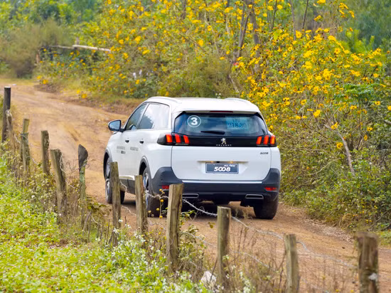 Peugeot 5008 và 3008 ‘sốt’ sau hai tuần ra mắt ảnh 2