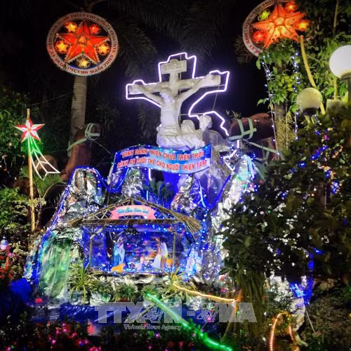 Rộn ràng không khí Noel tại Cần Thơ ảnh 3
