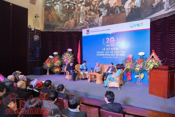 20 năm đi tìm nguồn nhân lực xuất sắc trong khoa học cơ bản ảnh 2