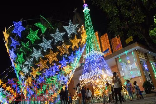 Sài Gòn lung linh trong mùa Giáng sinh ảnh 6