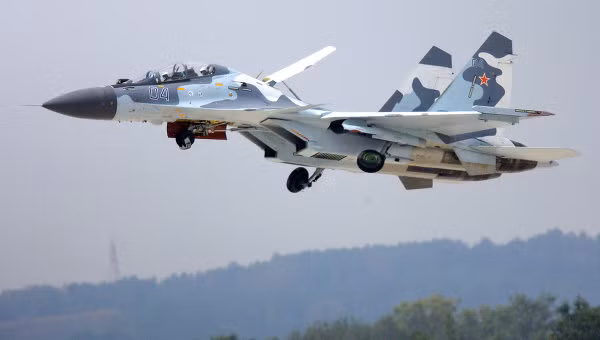Nga xuất khẩu hơn 40 chiến đấu cơ Su-30 trong năm 2014 ảnh 1