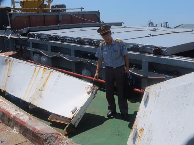 Trung Quốc điều nhiều tàu liên tục vây ép ngư dân Việt Nam ảnh 1