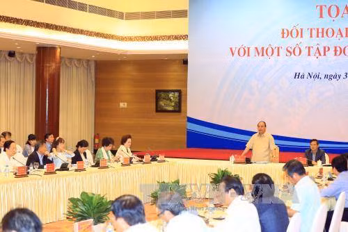 Thủ tướng Nguyễn Xuân Phúc đối thoại chính sách với một số Tập đoàn kinh tế tư nhân ảnh 1
