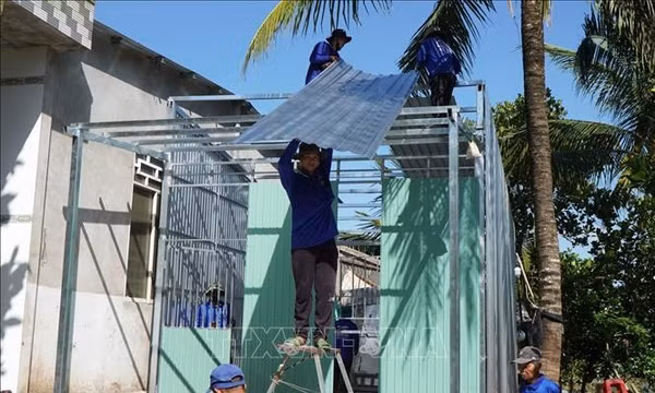 Học và thực hành theo Bác - Bài cuối: Chuyển mạnh từ học tập, làm theo sang thực hành tự giác, thường xuyên