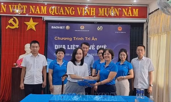 Hỗ trợ kinh phí đưa hài cốt liệt sĩ về quê