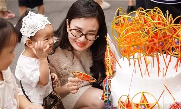 Sắc màu Trung thu phố cổ Hà Nội