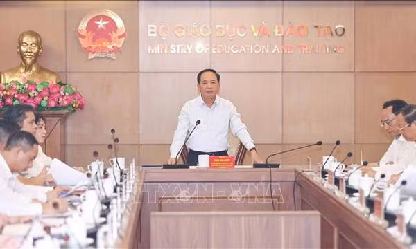 Công bố Quyết định và Kế hoạch giám sát của Ban Bí thư đối với Đảng ủy Bộ Giáo dục và Đào tạo