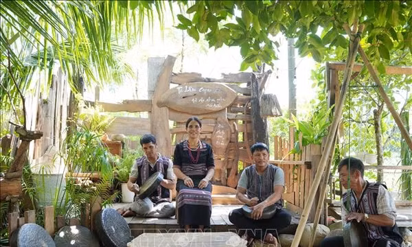 Về 'Ta lêu' nghe tâm tình người H’rê