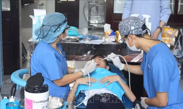 Hơn 220 tỷ đồng để thu hút, giữ chân bác sĩ