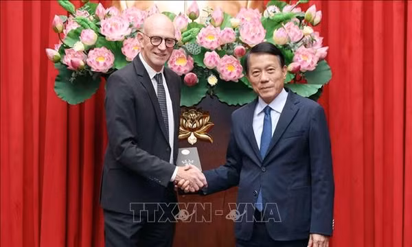 Thúc đẩy hợp tác đào tạo, nghiên cứu công nghệ an ninh với Trường Đại học Concordia