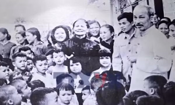 Khoảnh khắc & sự kiện ngày 26/10