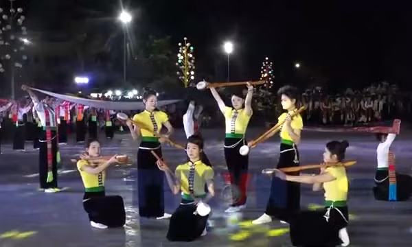 Học, thực hành theo Bác: Lan tỏa giá trị văn hóa đặc sắc của xòe Thái