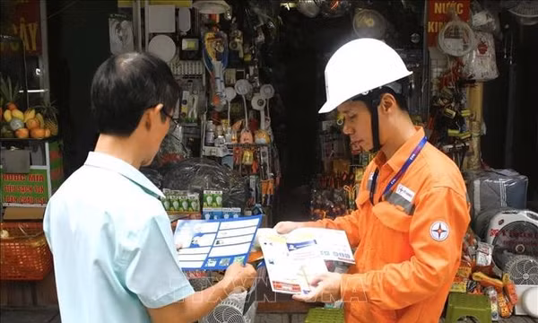 Nhận diện nguy cơ cháy nổ điện sinh hoạt, sản xuất và kinh doanh