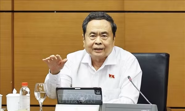 Hoàn thiện pháp luật về đấu thầu, thúc đẩy phát triển khoa học, công nghệ