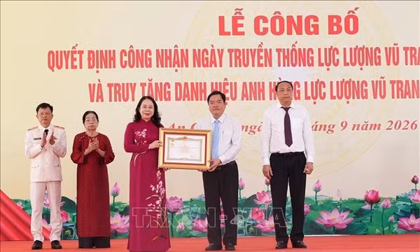Công bố Ngày truyền thống Lực lượng vũ trang tỉnh An Giang