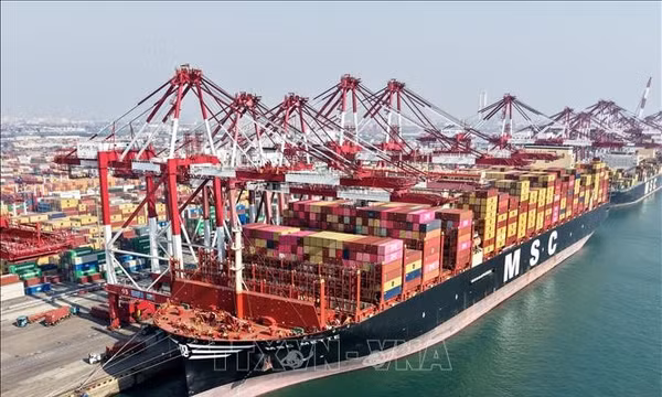 Giá cước vận tải biển Trung - Mỹ áp sát kỷ lục thời dịch COVID-19