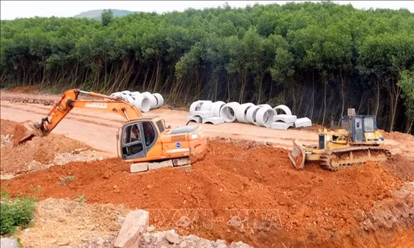 Quảng Ninh 'đua nước rút' giải ngân hơn 4.000 tỷ đồng vốn đầu tư công