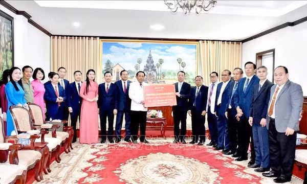 Các địa phương hai nước Việt Nam - Lào tăng cường hợp tác toàn diện