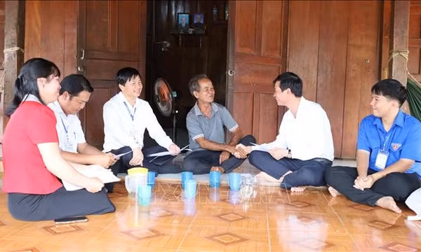 Đồng hành cùng người dân trong quá trình tháo gỡ 'nút thắt' đất đai