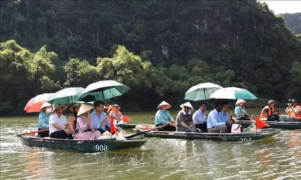 Quảng bá các giá trị di sản nổi bật tại Ninh Bình tới bạn bè quốc tế