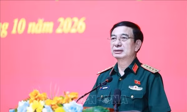 Đại tướng Phan Văn Giang tiếp xúc cử tri tại tỉnh Thái Nguyên