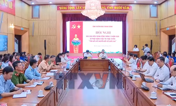 Rà soát chương trình, hoàn thiện bộ SGK để sử dụng từ năm học 2028-2029