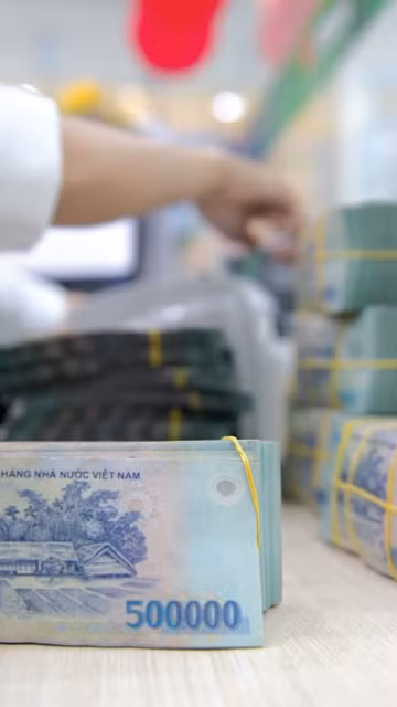 Kiểm soát chặt việc cấp tín dụng đối với lĩnh vực tiềm ẩn rủi ro