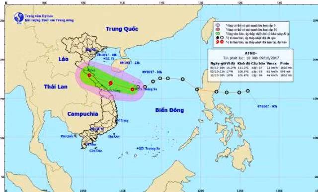 Công điện khẩn về áp thấp nhiệt đới đang tiến về miền Trung ảnh 1