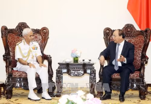 Thủ tướng tiếp Chủ tịch Uỷ ban Tham mưu trưởng kiêm Tư lệnh Hải quân Ấn Độ ảnh 1