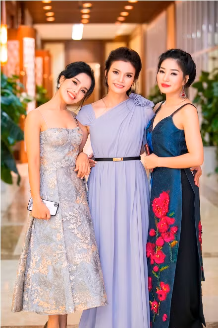 Phạm Phương Thảo hát tặng sinh nhật sớm cố nhạc sĩ An Thuyên trong đêm Gala 20 năm Sao Mai ảnh 5