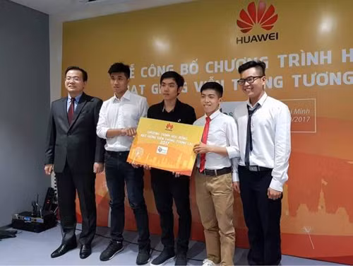 Huawei Việt Nam công bố chương trình học bổng 'Hạt giống viễn thông tương lai' 2017 ảnh 1
