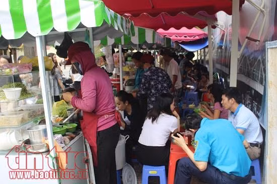 TP Hồ Chí Minh khai trương phố hàng rong thứ 2 tại công viên Bách Tùng Diệp ảnh 3