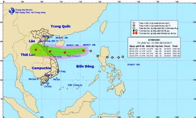 Áp thấp nhiệt đới giật cấp 8, di chuyển nhanh về miền Trung ảnh 1