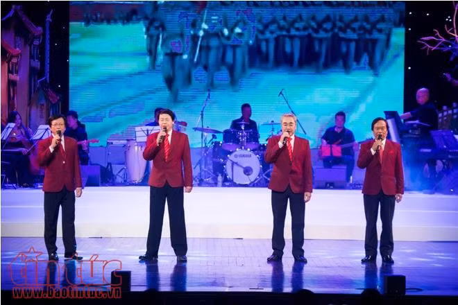 Hoành tráng đêm nhạc ‘Sóng đàn Hà Nội’ ảnh 7