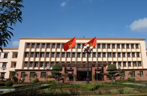 Quảng Ninh: Bổ nhiệm viên chức lãnh đạo quản lý bắt buộc thông qua thi tuyển ảnh 1