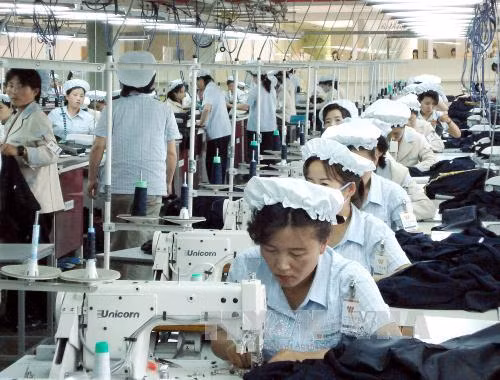 Triều Tiên ngỏ ý nối lại hoạt động ở khu công nghiệp liên Triều ảnh 1