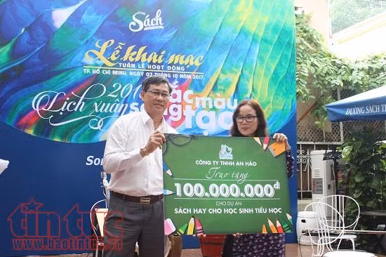 Mang sách hay đến với các em học sinh vùng khó khăn ảnh 1