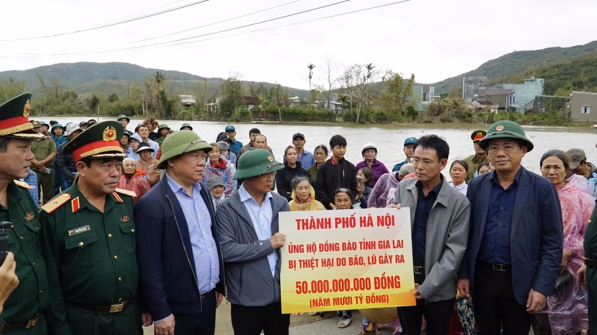 Tin nóng trong nước sáng 23/11/2025