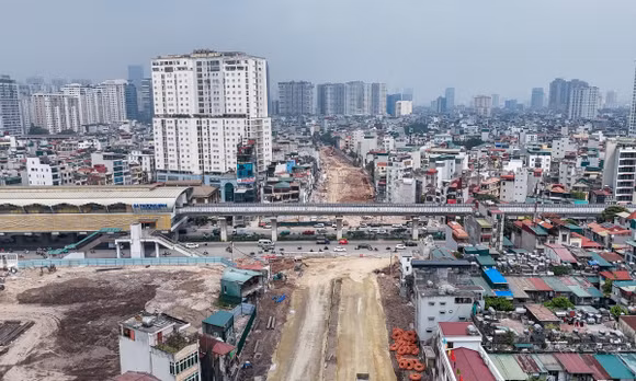 Hà Nội gỡ điểm nghẽn, đẩy nhanh tiến độ các tuyến đường trọng điểm