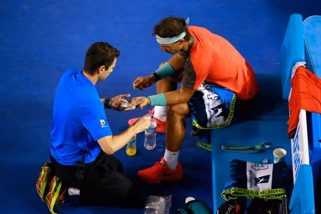 Nadal đau tay vẫn thắng rực rỡ để vào chung kết ảnh 2