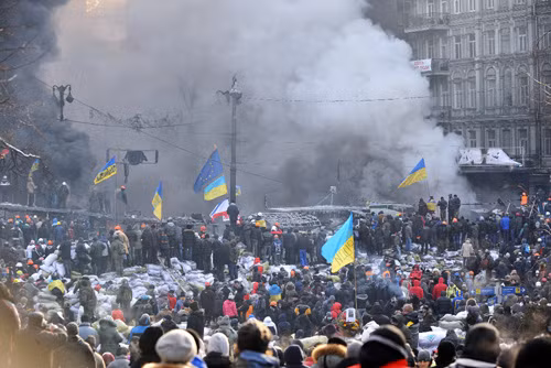 Phe đối lập Ukraine quyết duy trì biểu tình ảnh 1