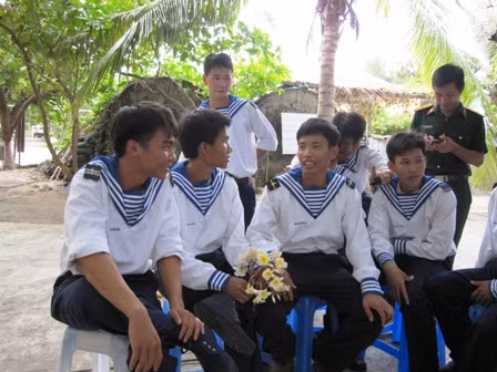 Cầu truyền hình “Đến với biên cương, hải đảo ngày Xuân” ảnh 2